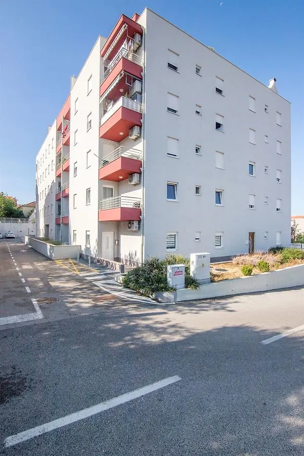 Apartment Matmar location